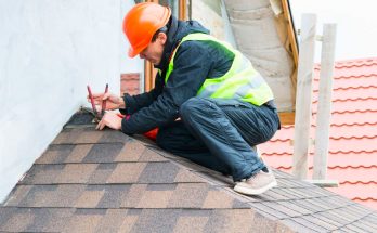 Here shows some of the signs that indicate your roofing is damaged