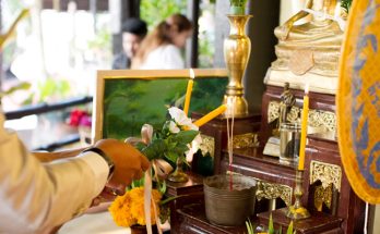 Choosing the Right Funeral Director in Singapore for a Respectful Buddhist Send Off